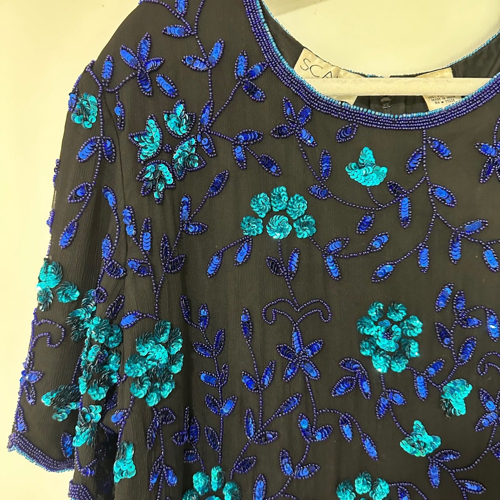 Scala Silk Beaded Top 1X Black Blue‎ Floral Sequin Scalloped Blouse Vintage - Picture 2 of 6